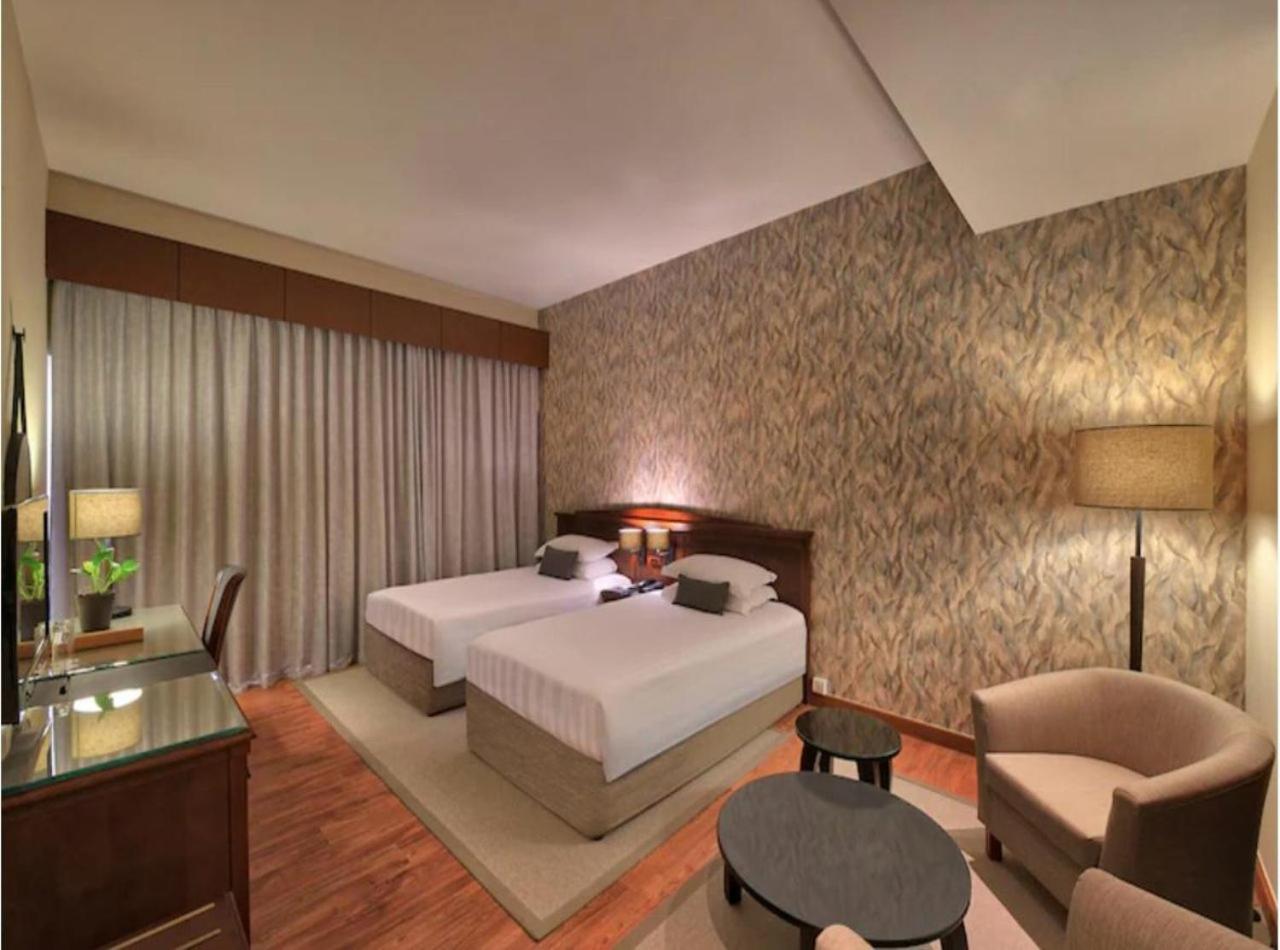 The Seven Inn Hotel Near Igi Airport Delhi Нью-Дели Экстерьер фото